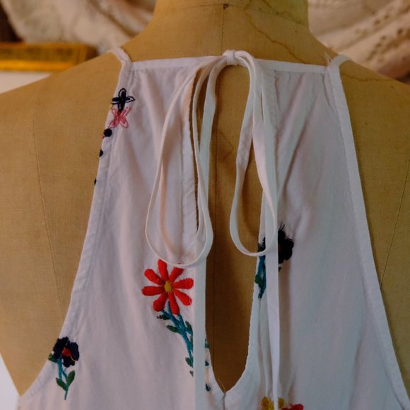 Cute Embroidery Hippie Top - Picture 7 of 7